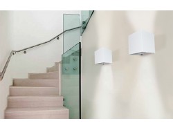 Leticia white azzardo